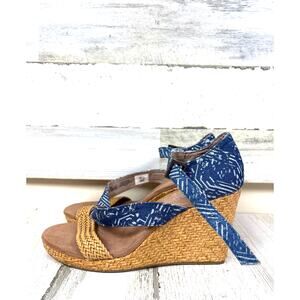 Toms Womens 8 Blue Batik Wrapped Clarissa Open-Toe Wedge Sandals Buckle NEW